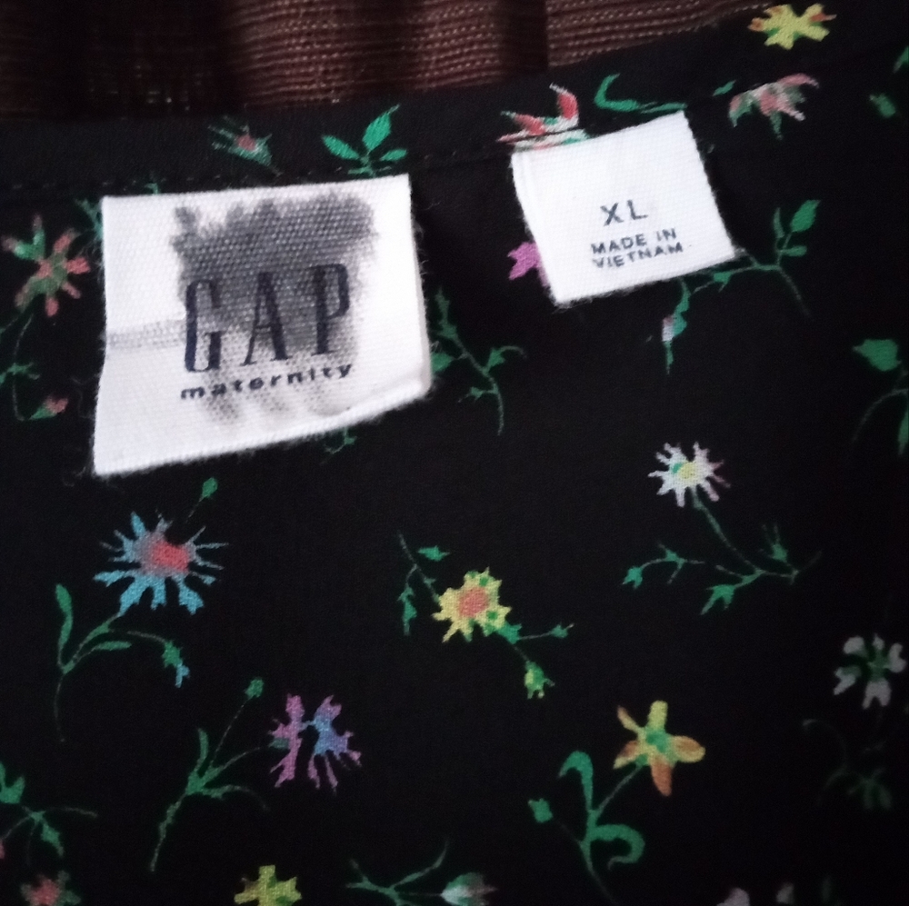 GAP - Picture 3 of 6